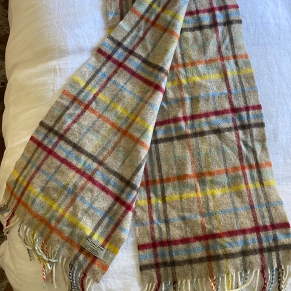 Burberry multicolor cashmere scarf - Picture 3 of 3